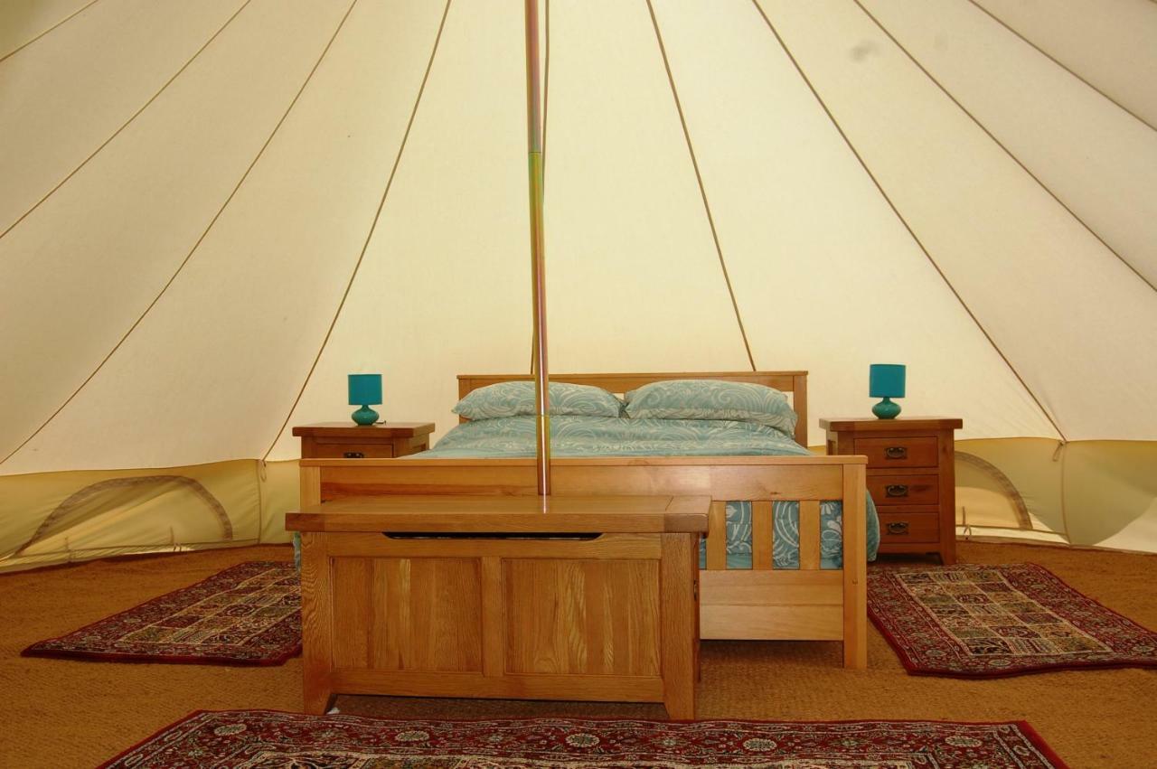 Camping La Foret De Tesse ภายนอก รูปภาพ